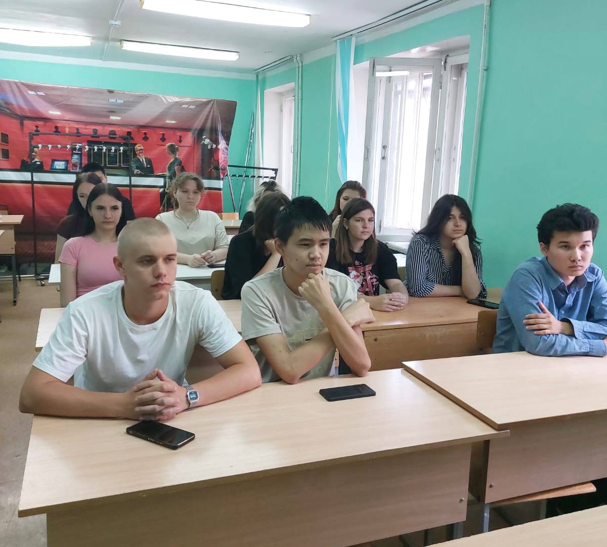 Встреча со старшим лейтенантом полиции в рамках антинаркотической акции «Время Независимых»