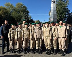 Студенты АГПК приняли участие в митинге в честь годовщины третьего формирования 28-й Краснознамённой армии