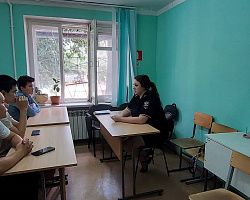 Встреча со старшим лейтенантом полиции в рамках антинаркотической акции «Время Независимых»